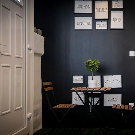 Superbe Appartement Avec Patio Nimes Bagian luar foto
